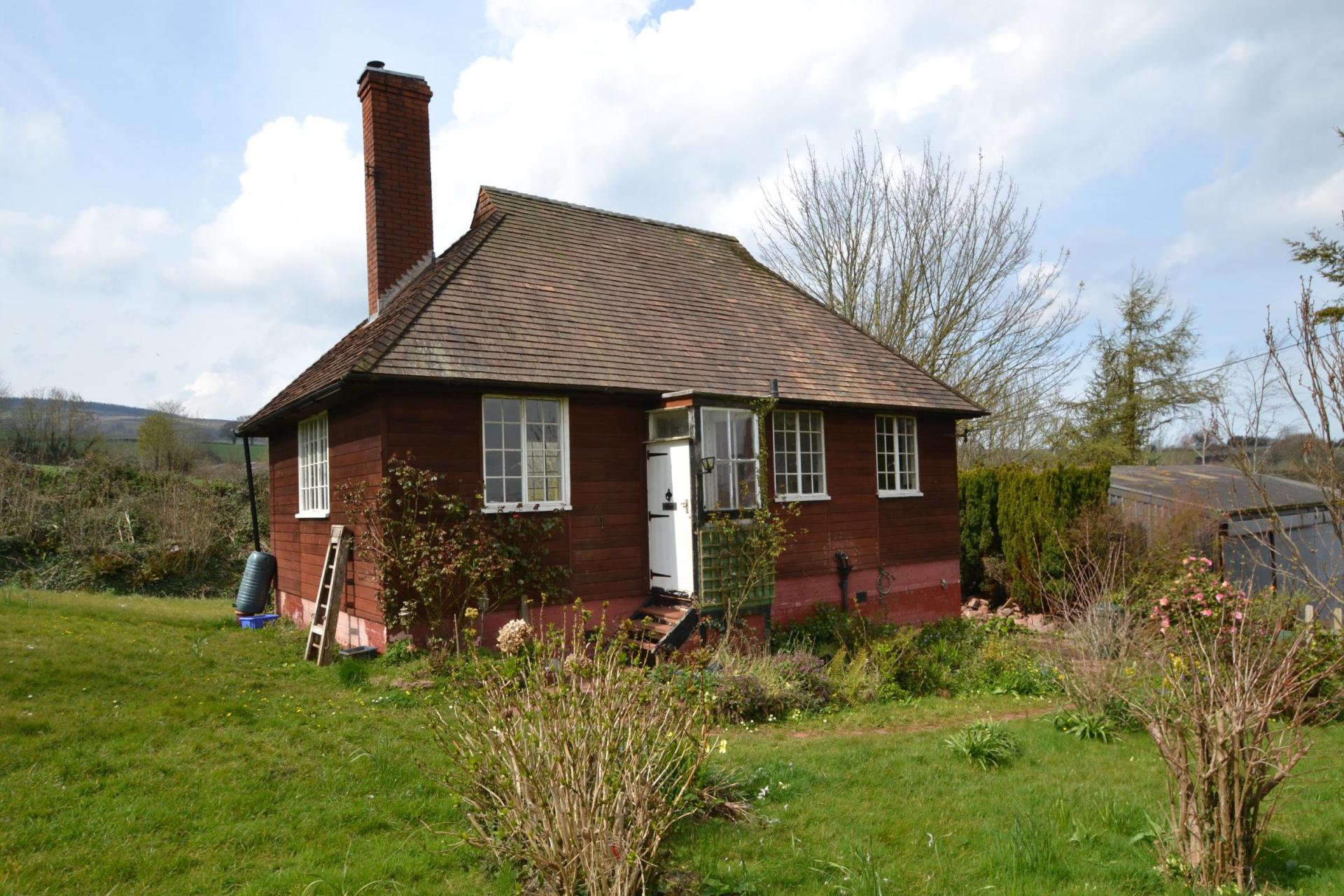 1 bedroom Detached Bungalow for sale in Somerset