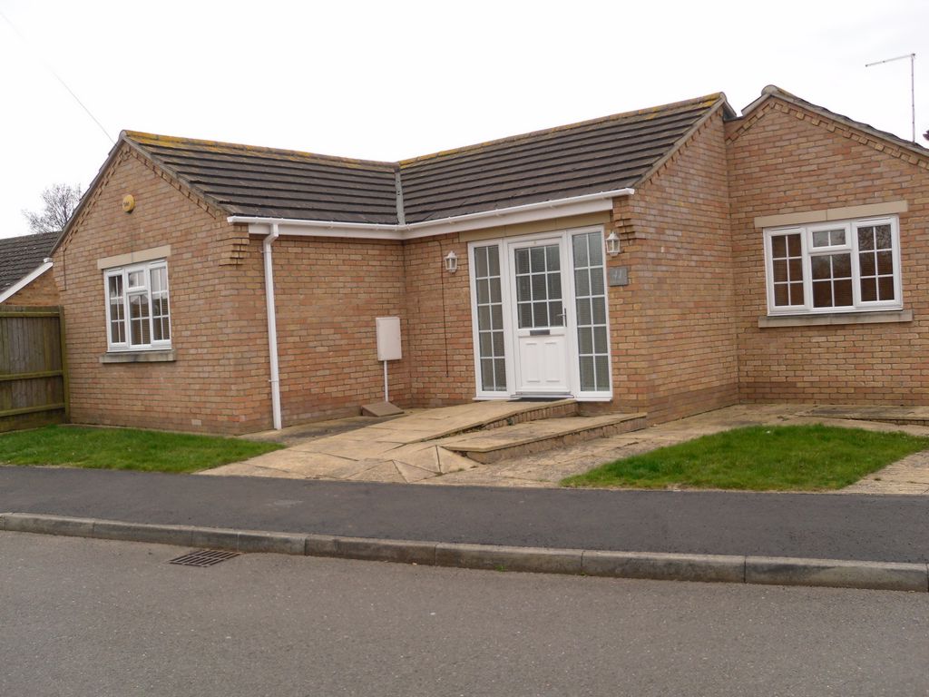 2 bedroom Bungalow for sale in Peterborough