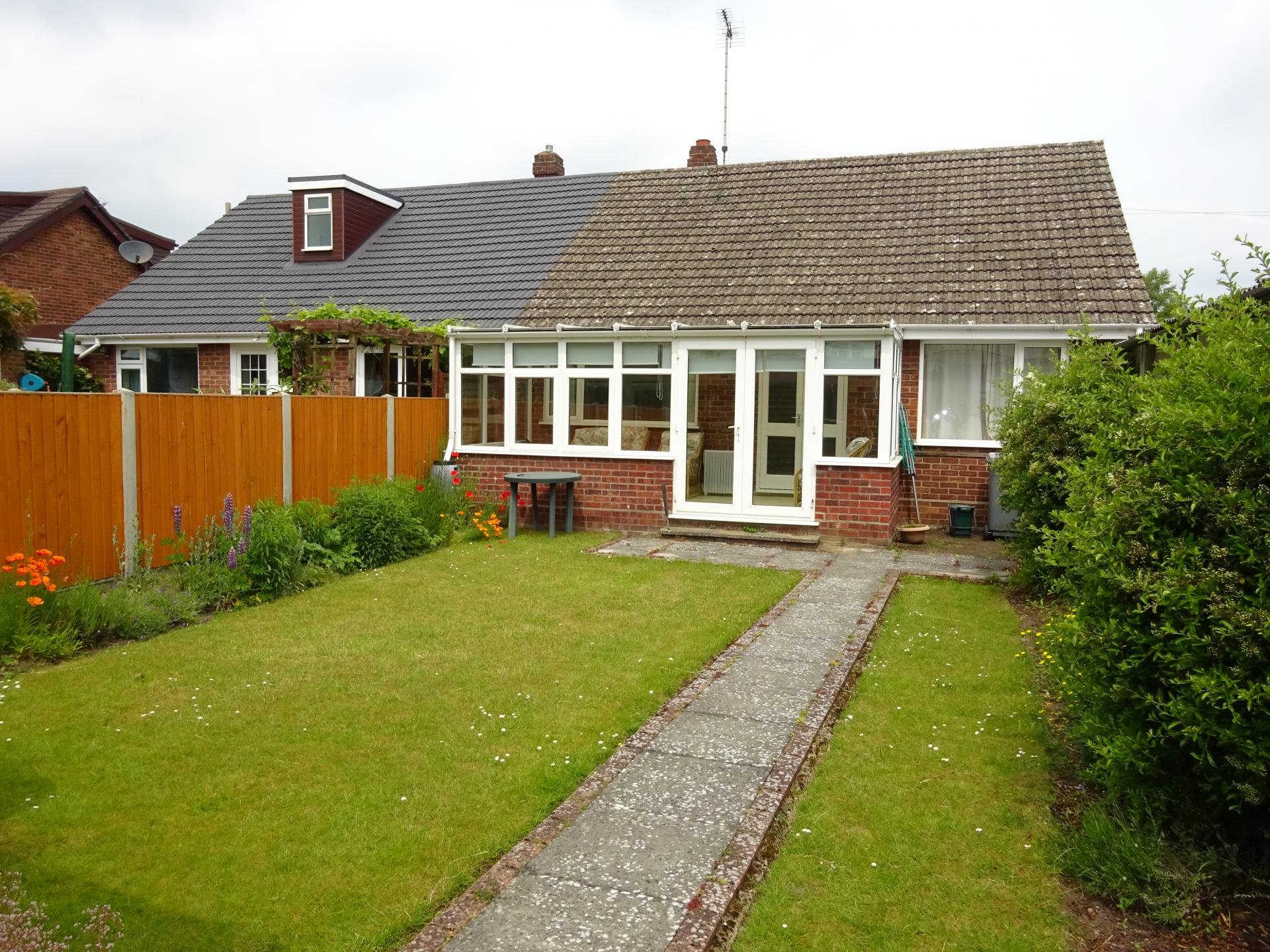 norwich walk taverham 6 trimming bedroom for 3 in Norwich sale Bungalow