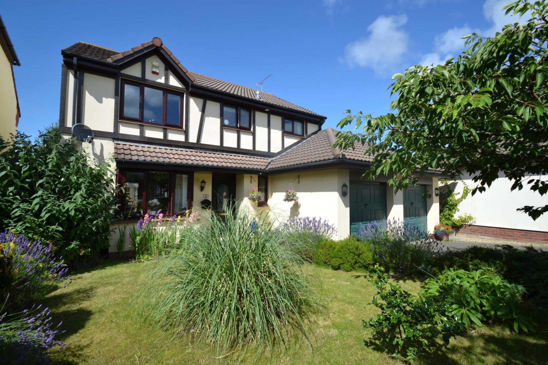 4 bedroom Detached House for sale in Barnstaple