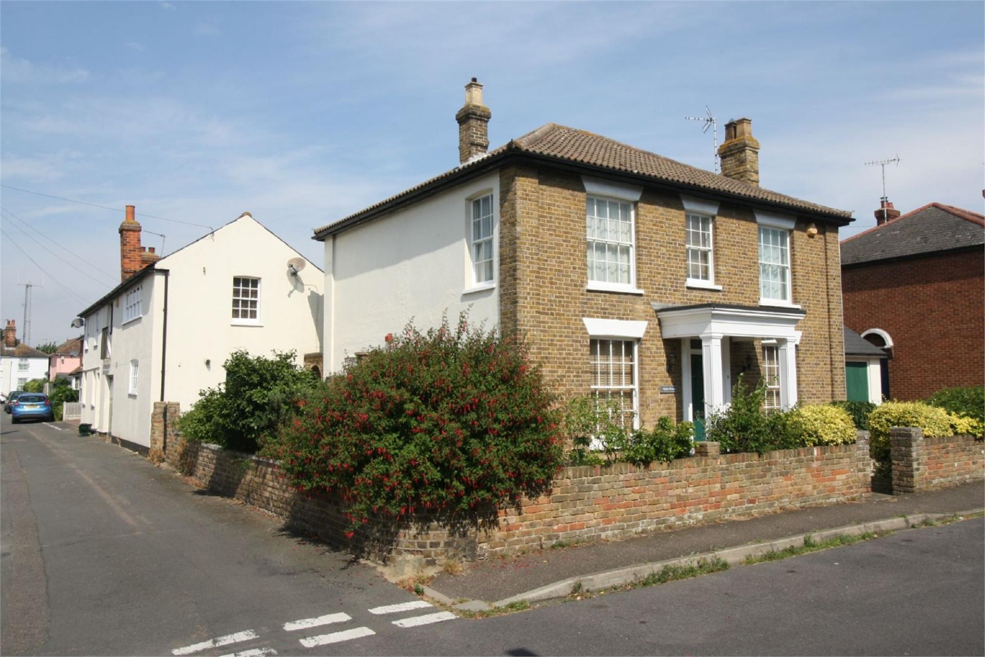 5 bedroom Detached House for sale in BurnhamonCrouch
