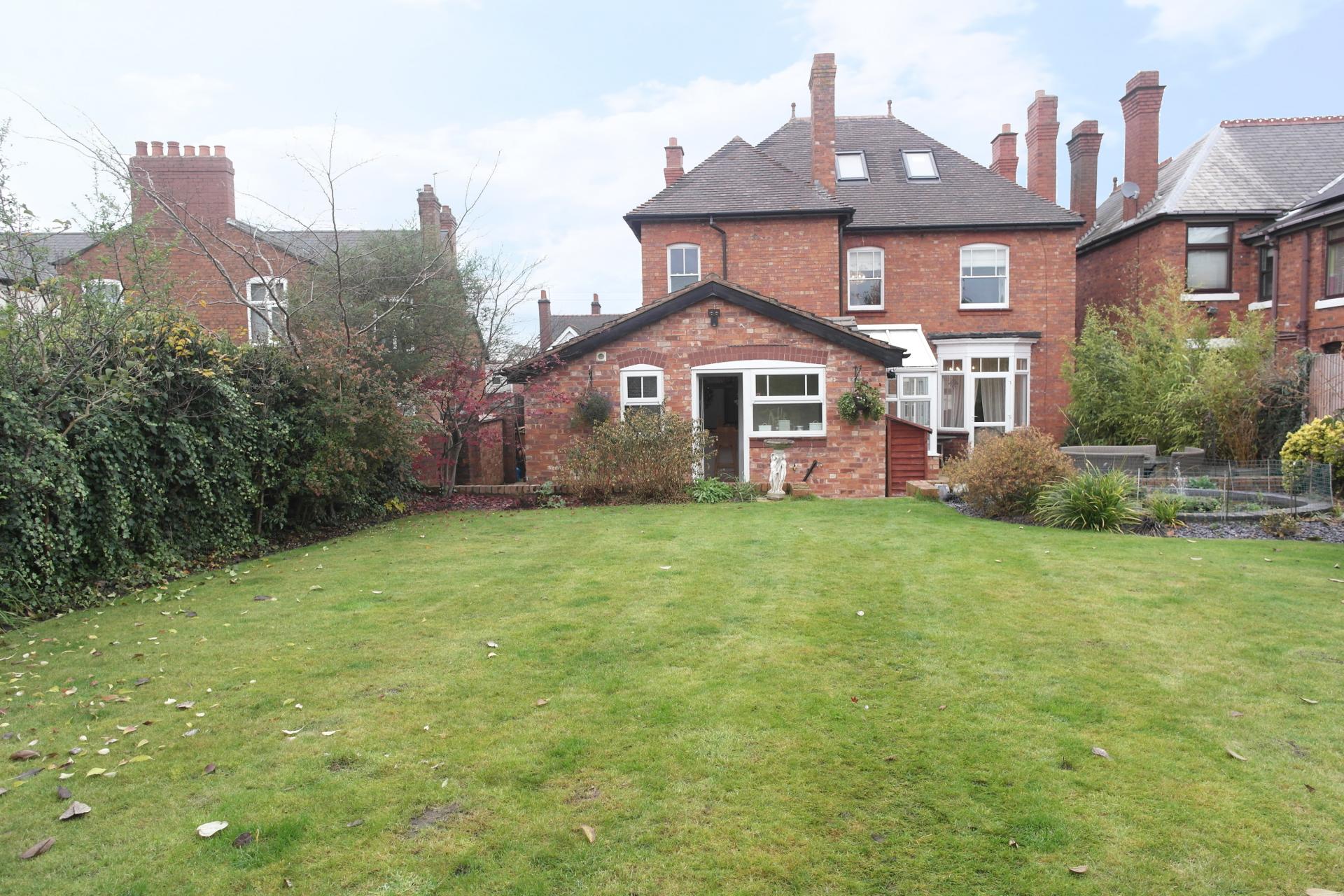 4 bedroom House for sale in Walsall