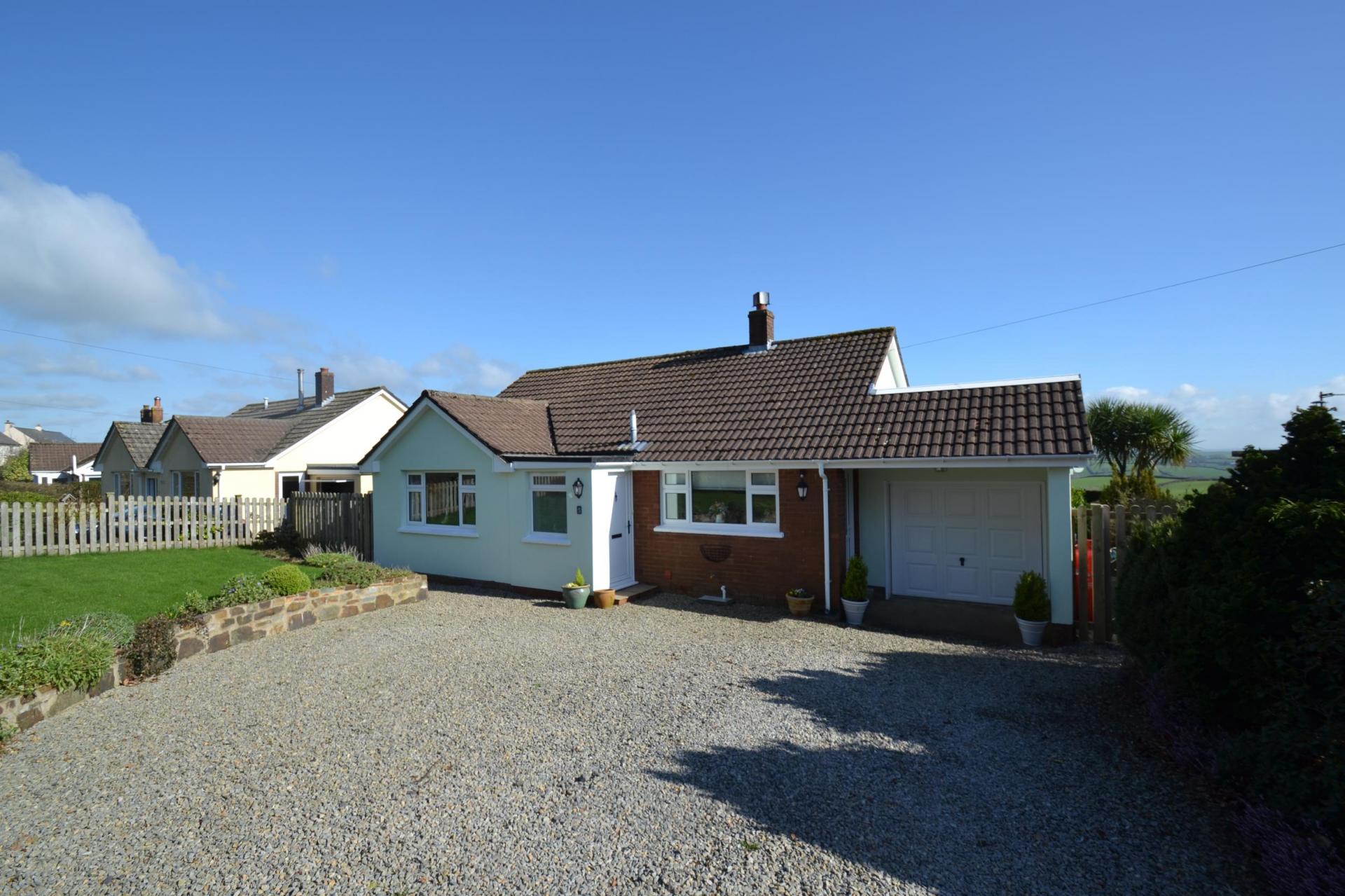 2 bedroom Bungalow for sale in Barnstaple