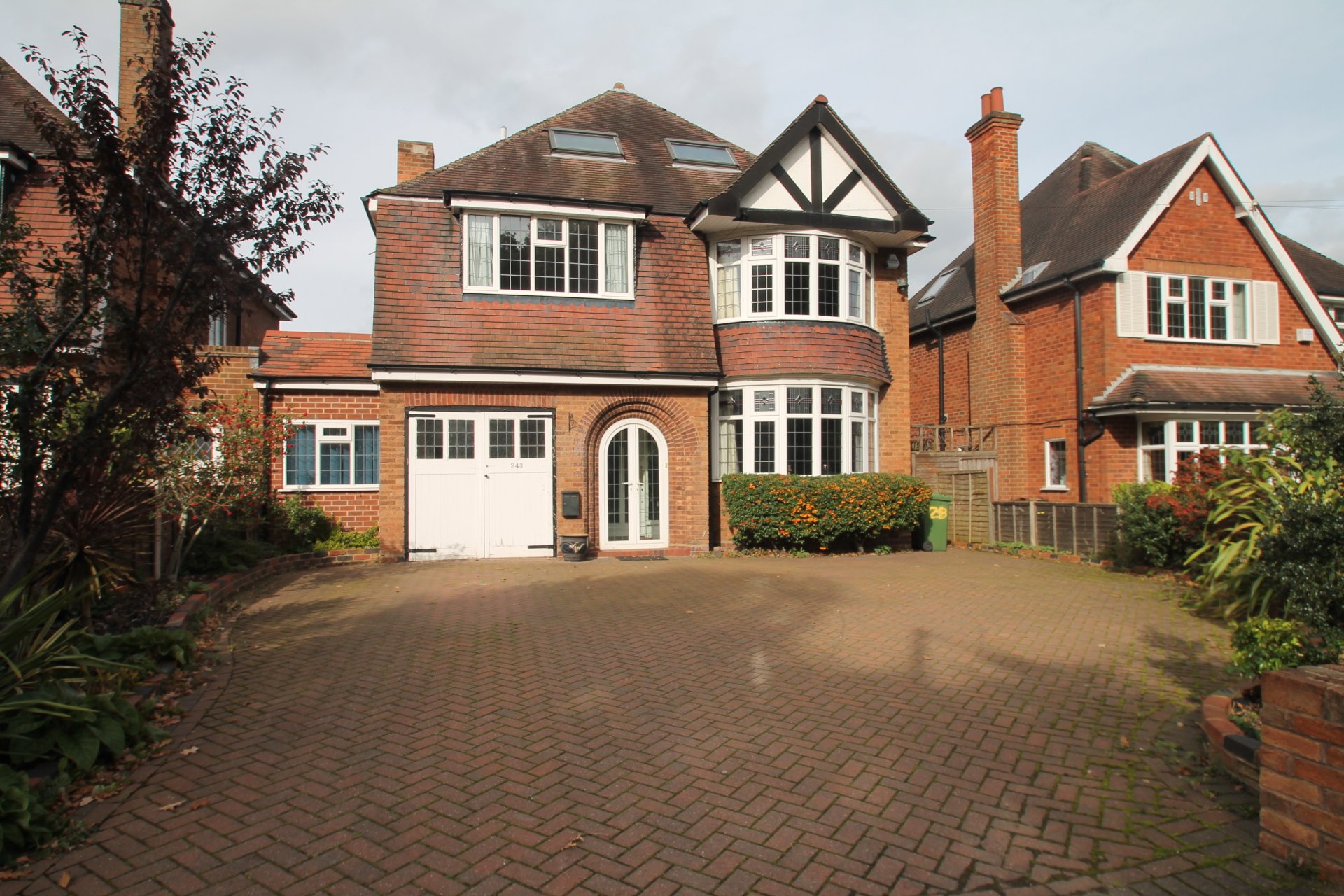 5 bedroom Detached House for sale in Solihull
