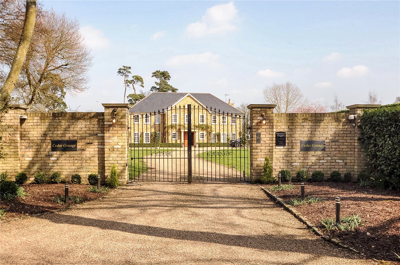 6 bedroom House for sale in Buckinghamshire